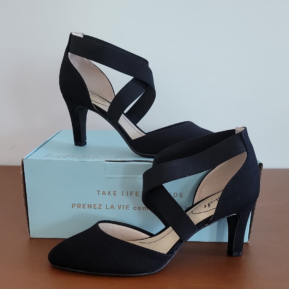 Woman's Life Stride Black Heels